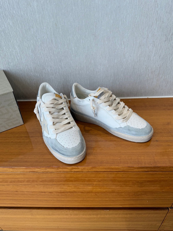 BALL STAR SNEAKERS WITH BEIGE STAR IN WHITE CALFSKIN AND GRAY SUEDE
