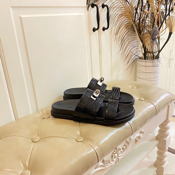 HM Jackson Sandal Black Embossed Pattern Cowhide 958028