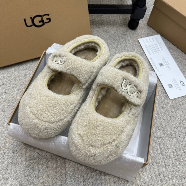 UGG Logo Mary Jane Flat Light Grey Wool 523102