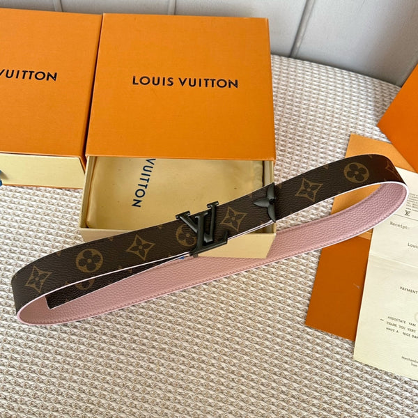 PRETTY LV 30MM REVERSIBLE BELT IN LIGHT PINK CALFSKIN BLACK HARDWARE