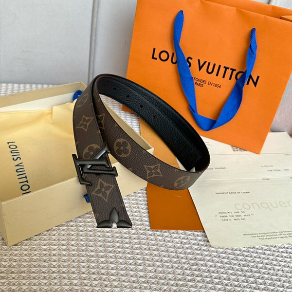 PRETTY LV 30MM REVERSIBLE BELT IN BLACK CALFSKIN BLACK HARDWARE