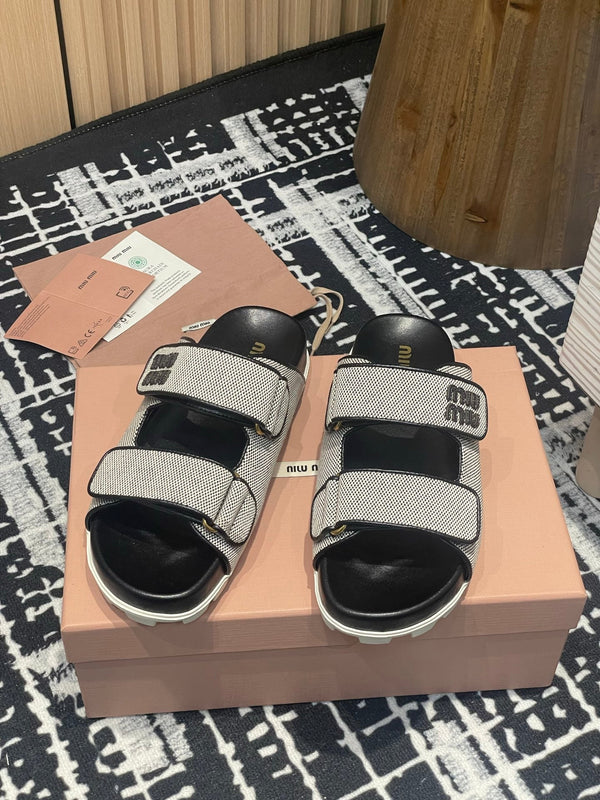 Ciabatte Miu 25S in tela beige e nera 227135