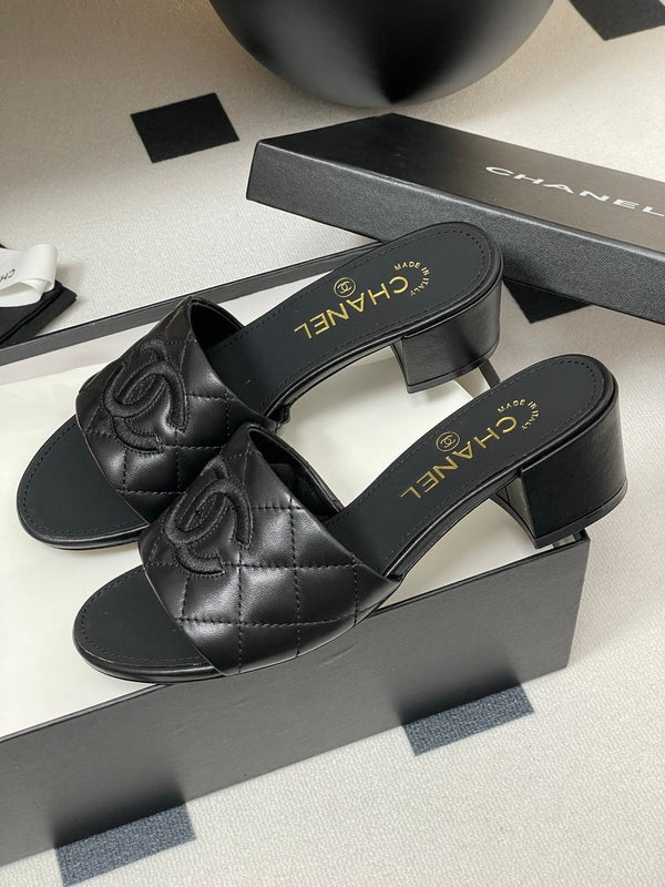 25S Ricamo Doppia C Mule 50mm Pelle di Agnello Nera 247577