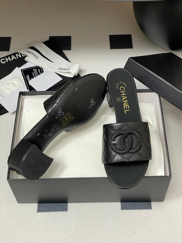 25S Ricamo Doppia C Mule 50mm Pelle di Agnello Nera 247577