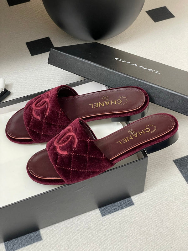 25S Embroidery Double C Mule 15mm Wine Velvet 247579