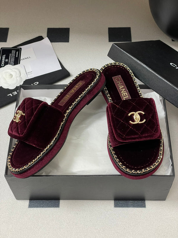 CC 25S Chain Ring Edge Buckle Bag Mule Sandal Wine Velvet 247584