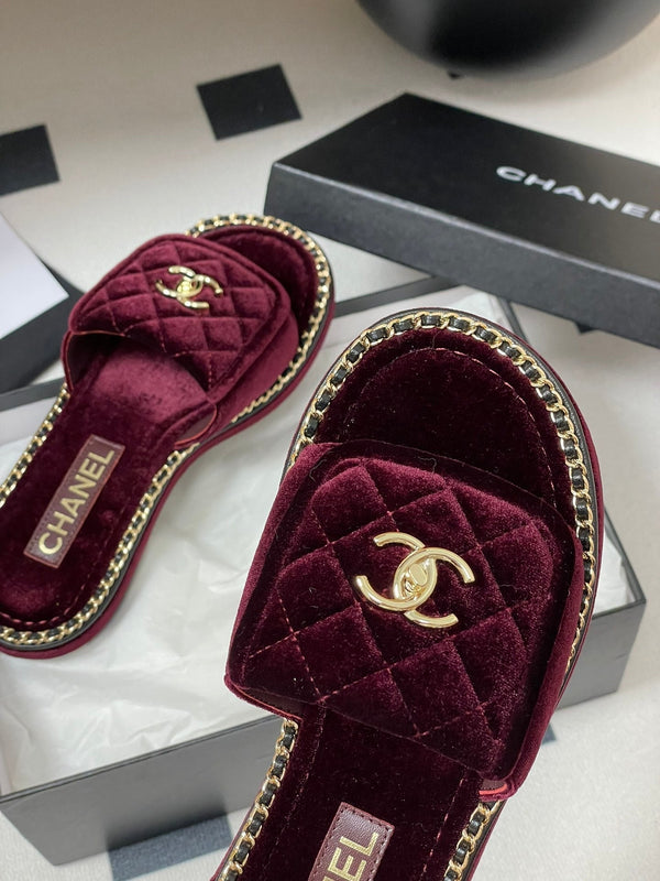 CC 25S Chain Ring Edge Buckle Bag Mule Sandal Wine Velvet 247584