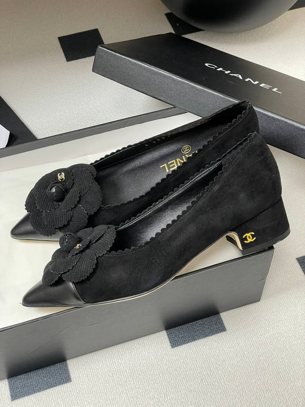 CC 25C Classic Camellia Pointed High Heels Pump 35mm Black Suede 247614