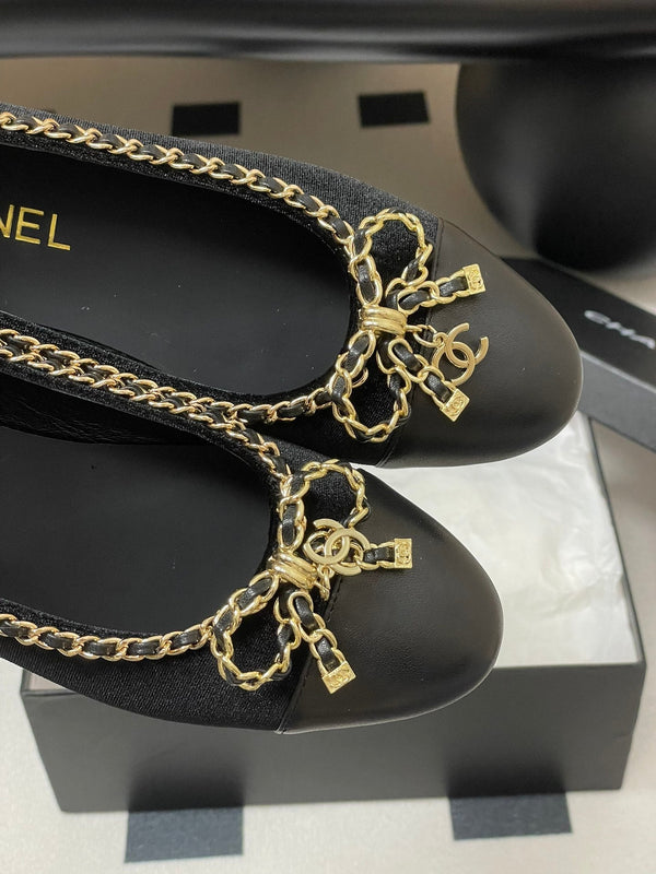 CC 25S 20mm Chain Bow Single Flat Black Velvet Sheepskin 247652