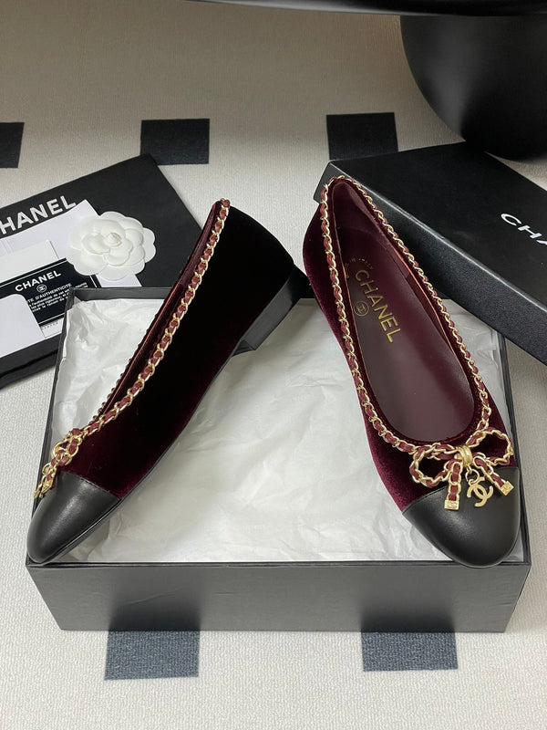 CC 25S 20mm Chain Bow Single Flat Burgundy Velvet Black Sheepskin 247653