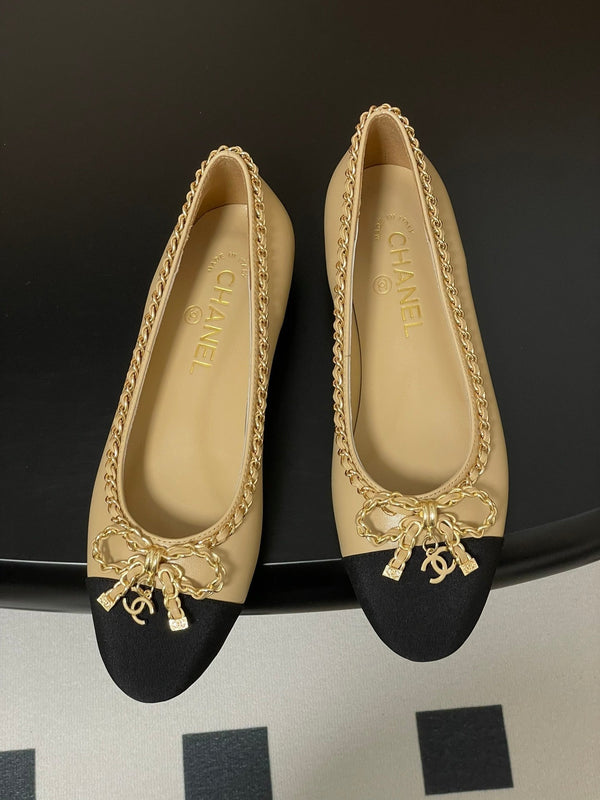 CC 25S 20mm Chain Bow Single Flat Beige Sheepskin Black Grosgrain 247654