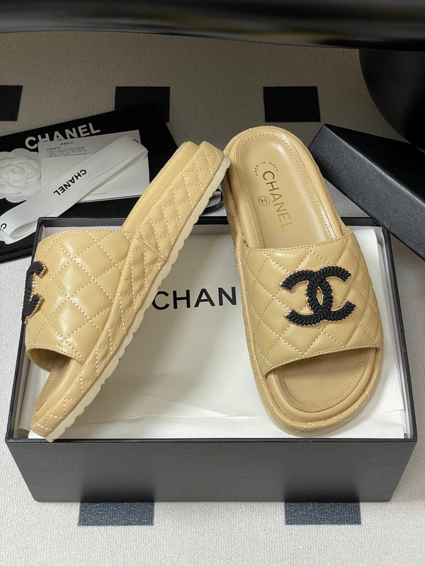 CC 25SS Double C Buckle Thick-soled Mule Sandals Beige Lambskin 319709