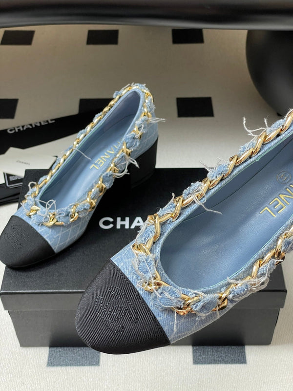 Chanel 25A 55mm Pump Big Chain Double C Blue Denim Sheepskin 393812