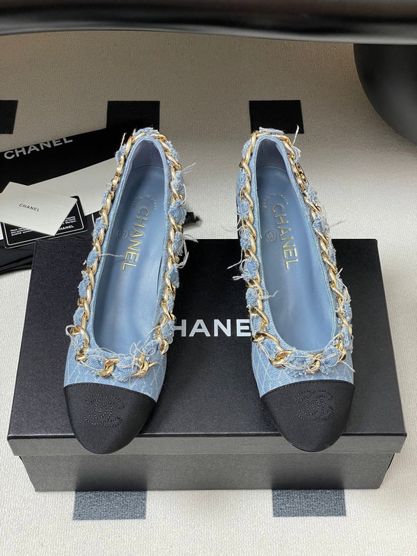 Chanel 25A 55mm Pump Big Chain Double C Blue Denim Sheepskin 393812