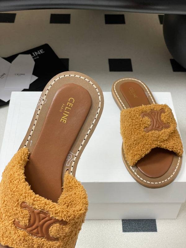 CL 25s Lympia Twisted Sandal Light Brown Sheepskin Plush Cloth 416655