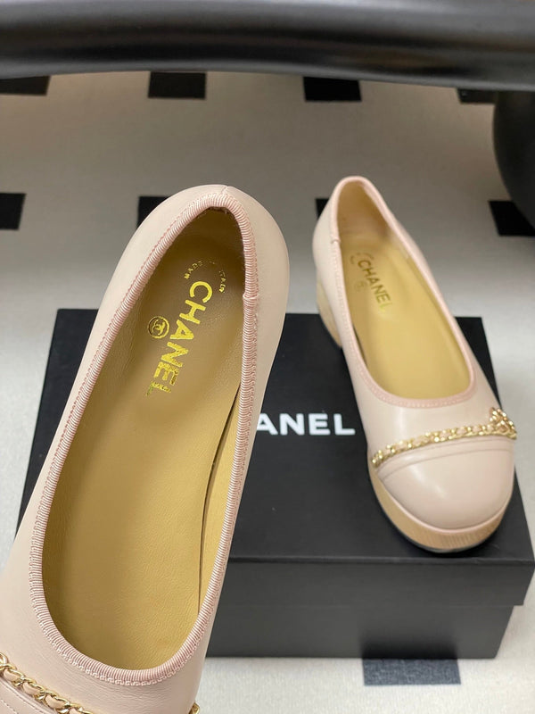 CC 25A Chain CC Thick-Soled Shoe 40mm Light Pink Sheepskin 393953