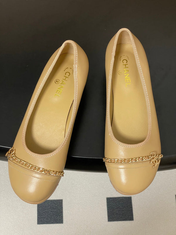 CC 25A Chain CC Thick-Soled Shoe 40mm Beige Sheepskin 393954