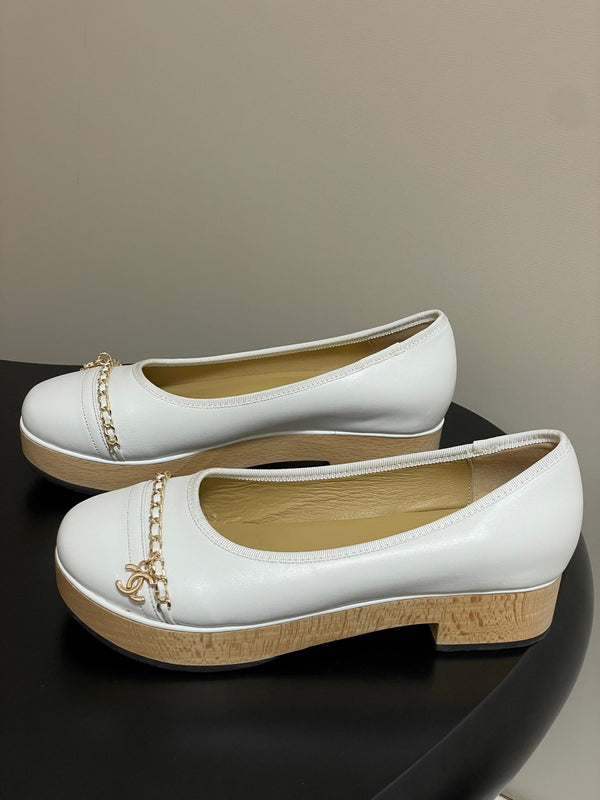 CC 25A Chain CC Thick-Soled Shoe 40mm White Sheepskin 393955