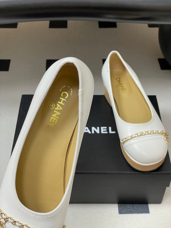 CC 25A Chain CC Thick-Soled Shoe 40mm White Sheepskin 393955