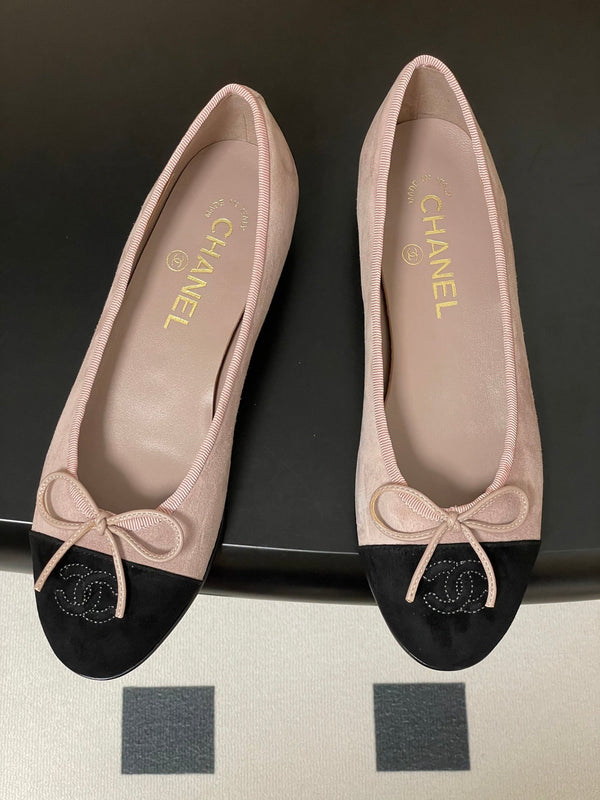 CC 25 Ballet Flat Blush Pink Suede 393998