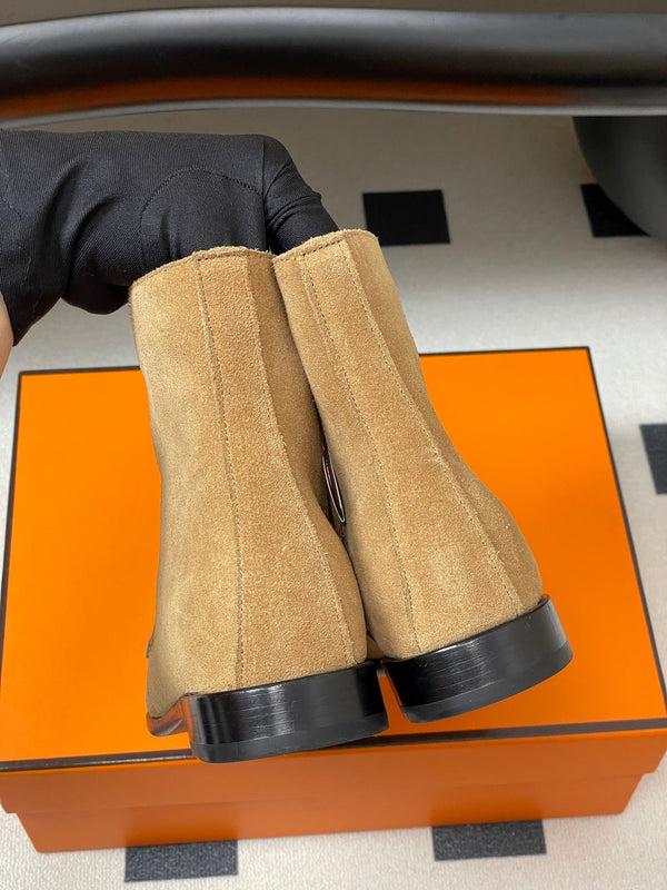 HM Short Boots 25mm Kelly Buckle Light Beige Suede