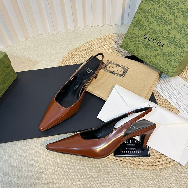 Slingback GG da donna in pelle liscia con logo G color marrone pan di zenzero