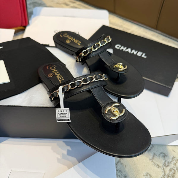 CC 25SS Sandalo infradito 2cm Catena in pelle Pelle di agnello nera 319700