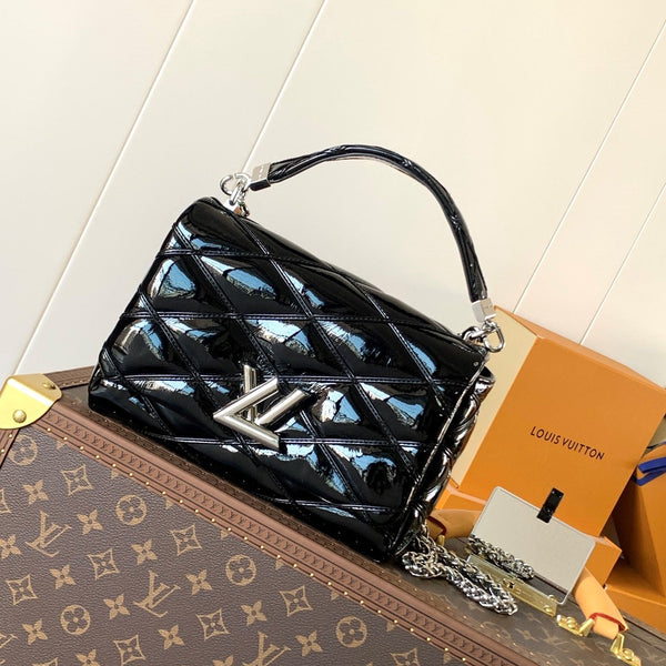 LV GO-14 MM 23cm Black Patent Leather Metal HW