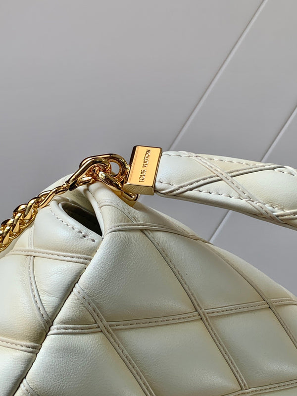 LV GO-14 MM 23cm Vanila Lambskin GHW