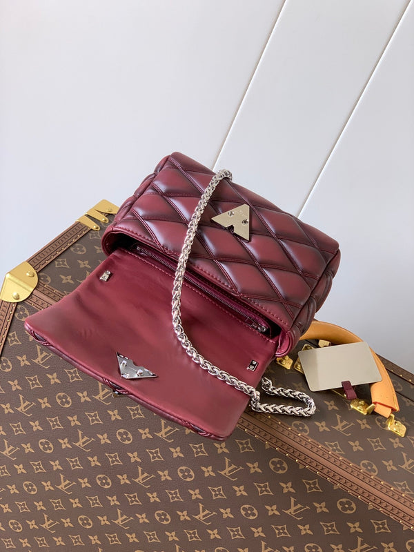 LV GO-14 MM 23cm Bordeaux Lambskin Metal HW
