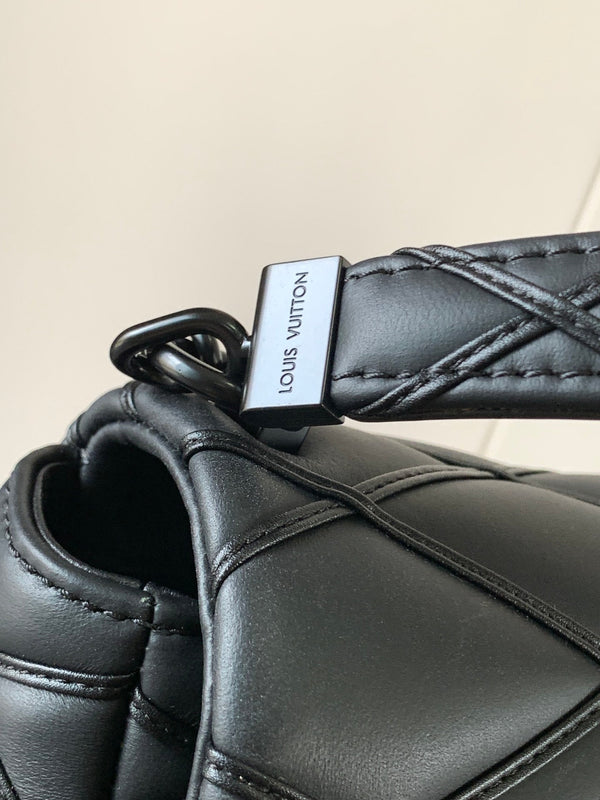 LV GO-14 MM 23cm Black Lambskin Black Metal HW