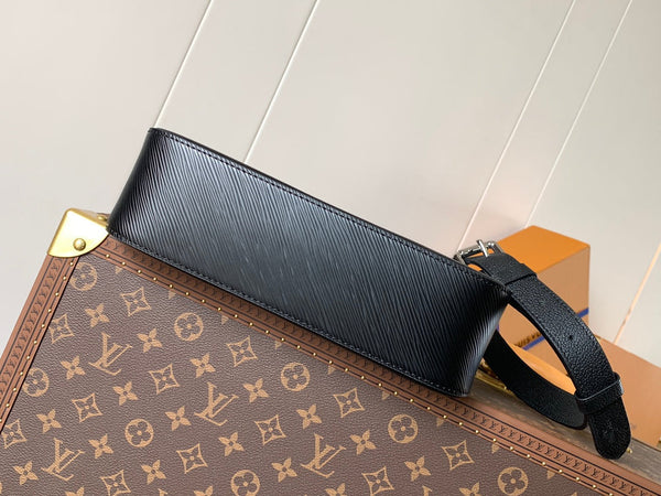 LV Hopscotch Bag 25cm Black Grained Epi Cowhide Sliver HW