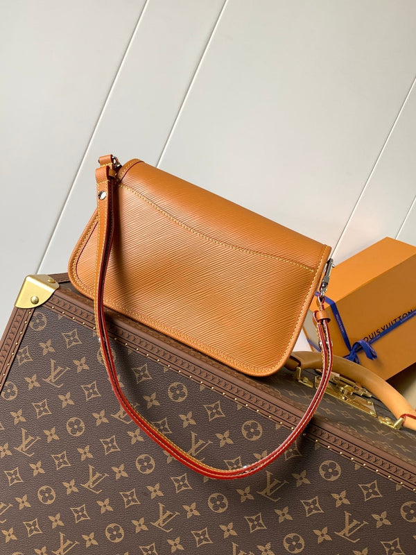 LV Buci Bag 24.5cm Brown Epi Leather 241086
