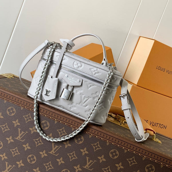 LV Vanity Chain Pouch 19cm Brume Gray Embossed Cowhide Metal HW