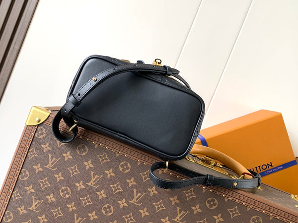 LV Coussin 26cm Backpack Black Gold Leather 252649