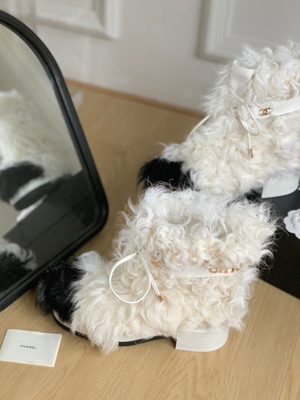 STIVALETTI CC IN PELLICCIA DI LANA MISTO BIANCO E NERO