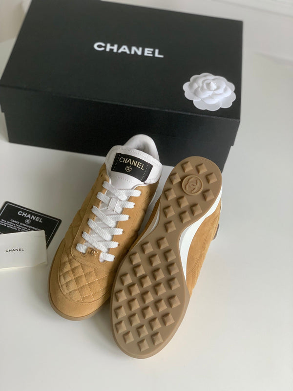 CC Sneaker In Brown Suede Quilted 143548