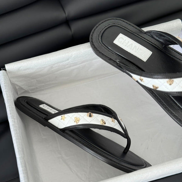 Double C Thong Sandals Lambskin Black White