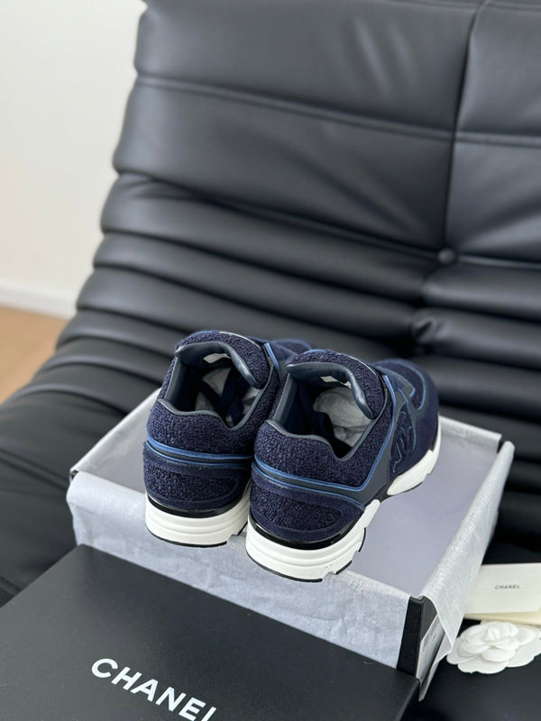 cc sneaker dark blue tweed suede