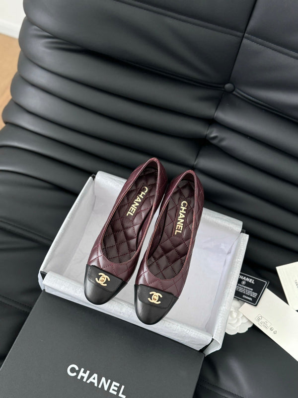 ballerina classica cc con tacco in pelle di vitello trapuntata bordeaux