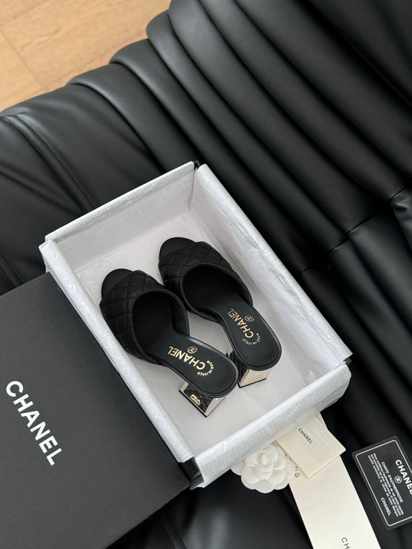 cc sandal 70 black quilted calfskin