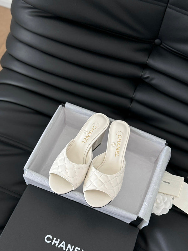 cc sandal 70 white quilted calfskin