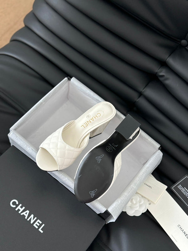 cc sandal 70 white quilted calfskin