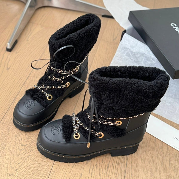 CC CHUNKY SKATEBOARDING BOOTS IN BLACK SMOOTH FLEECE AND CALFSKIN