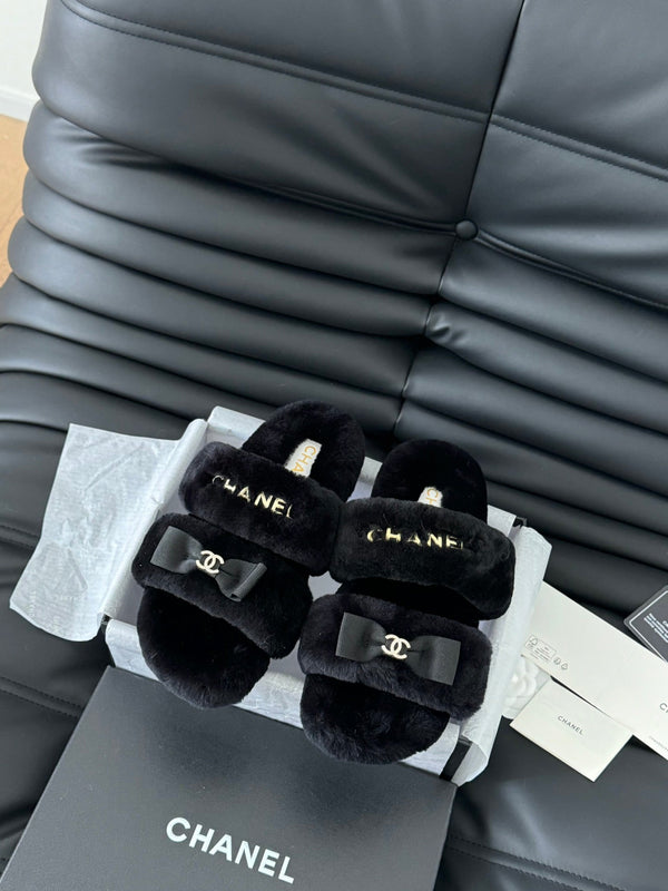 CC DAD SANDAL MULE IN PILE NERO CON FERRAMENTA ORO