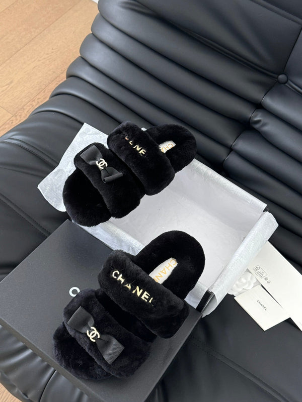 CC DAD SANDAL MULE IN PILE NERO CON FERRAMENTA ORO