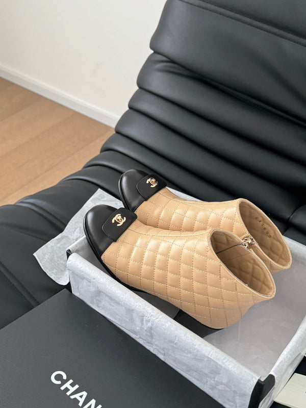 STIVALI CC CORTI 65 MM IN PELLE DI AGNELLO CON MOTIVO TRAPUNTATO NERO E BEIGE SEPPIA