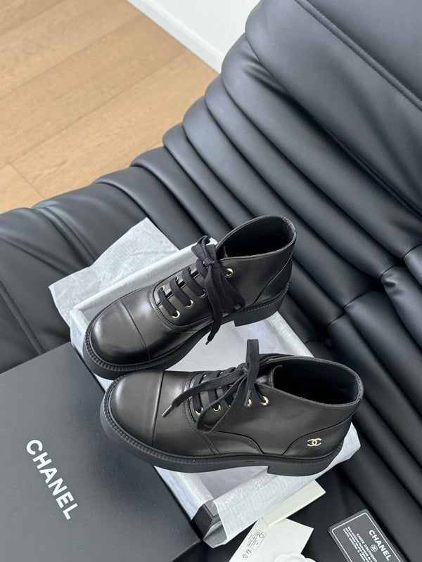 CC Ankle Boots Black Calfskin 937062