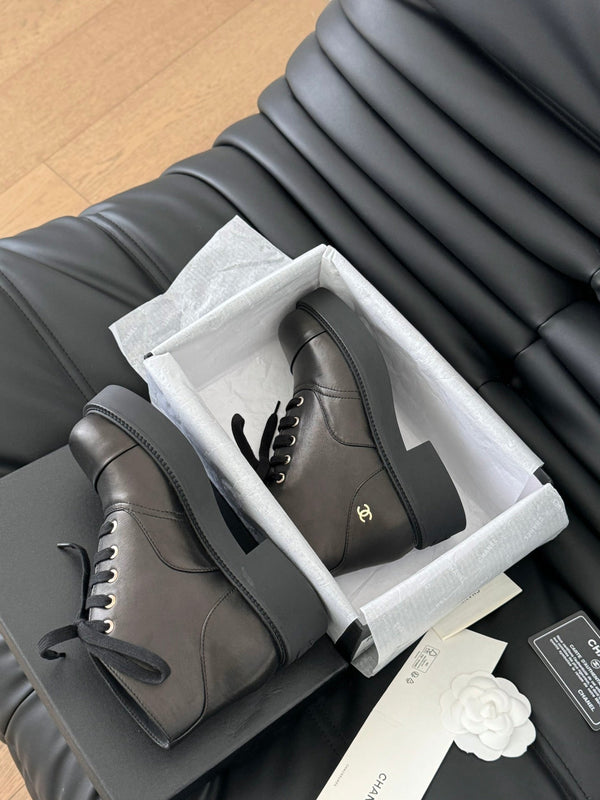 CC Ankle Boots Black Calfskin 937062