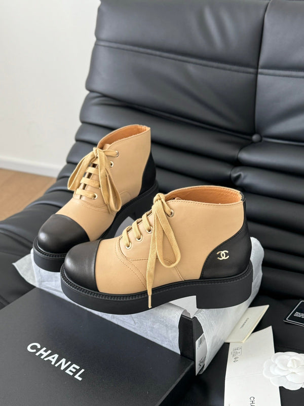 CC Ankle Boots Dark Beige Mix Black Calfskin  937064